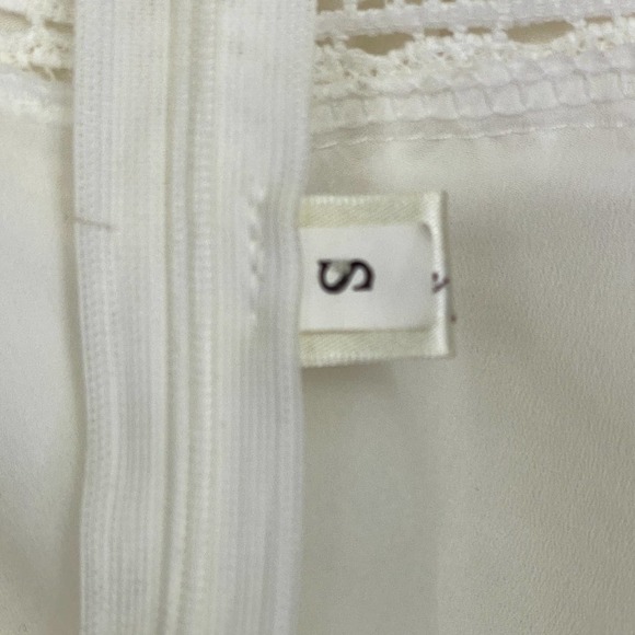 FURTADO Solid White Lace Trim Cold Shoulder Short Sleeve Mini Romper Size Small - Picture 14 of 16